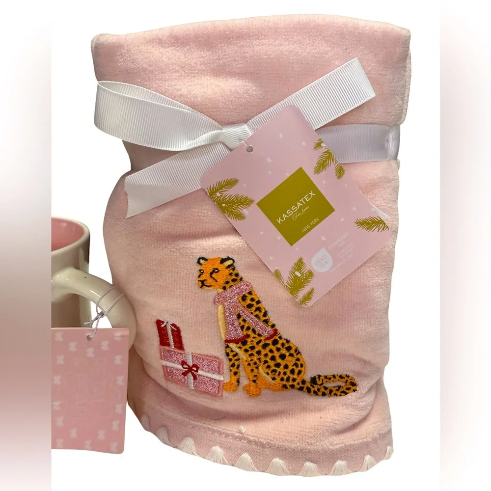 Petal & Pearl NWT Cheetah Design Plush Pink Hand Towel & Ceramic Mug Set